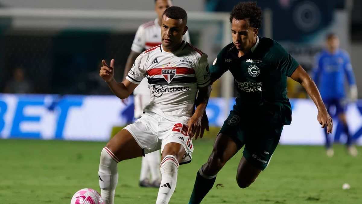 Goiás bate um São Paulo inoperante e respira no Brasileiro