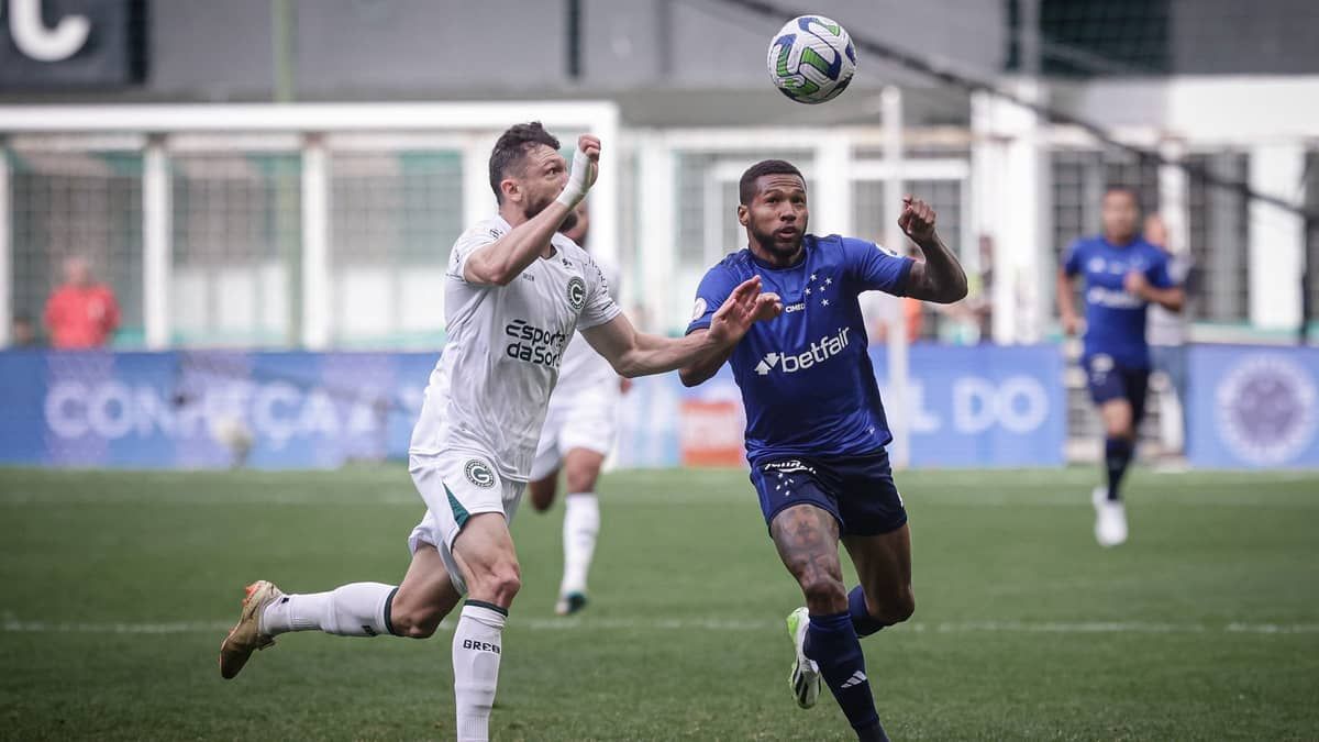 Cruzeiro joga mal novamente, perde para o Goiás e é vaiado no Independência