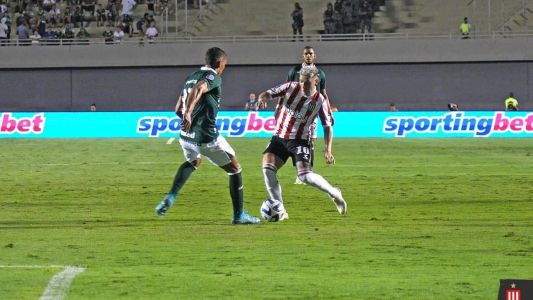 Goiás e Estudiantes se enfrentaram pela Copa Sul-Americana, nesta quarta