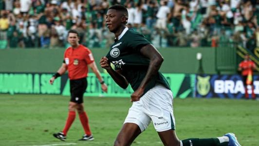 Goiás trava briga contra o rebaixamento