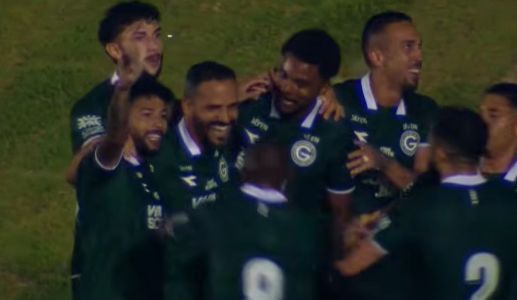 Anselmo Ramon comemora gol em Anapolina 0 x 2 Goiás, pelo Campeonato Gaúcho 2026