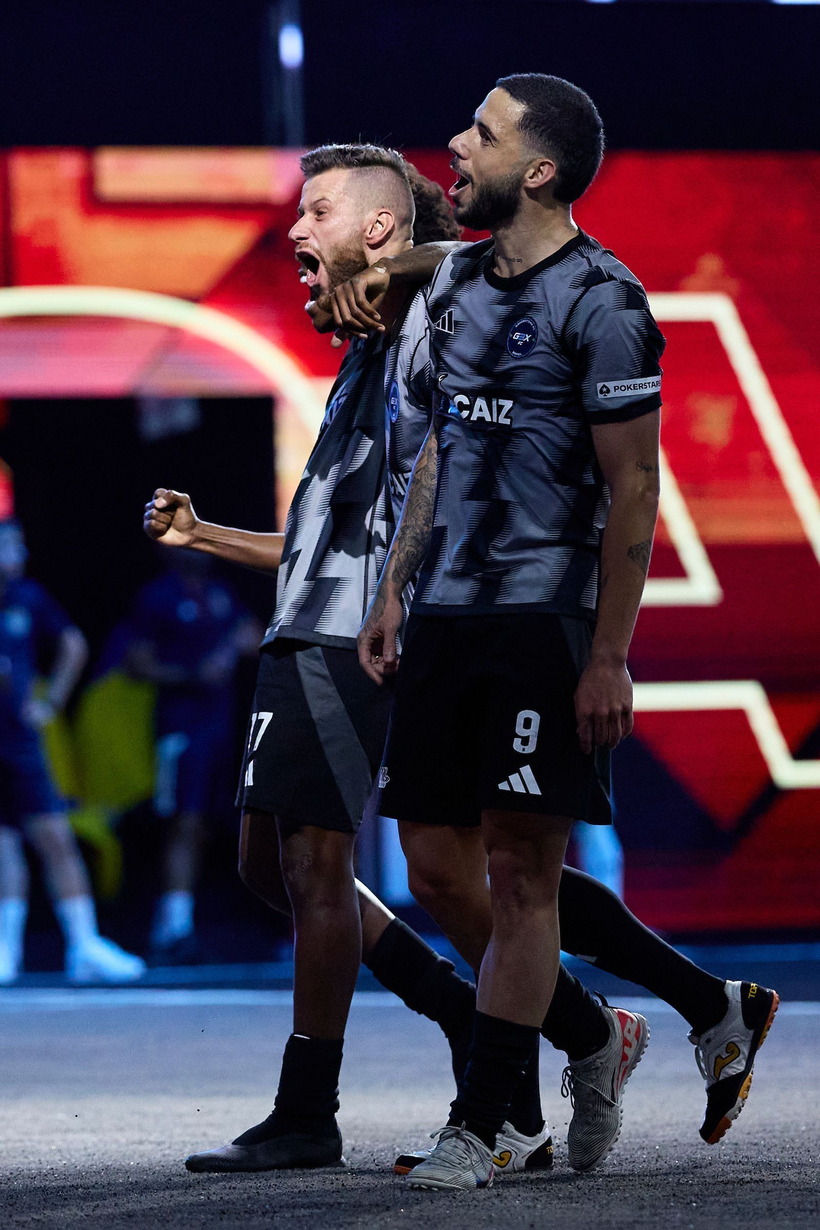 Time brasileiro estreia com goleada na liga do ex-zagueiro Piqué