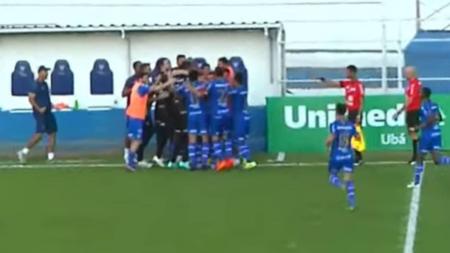 Gol foi marcado por Alan Mineiro, de falta