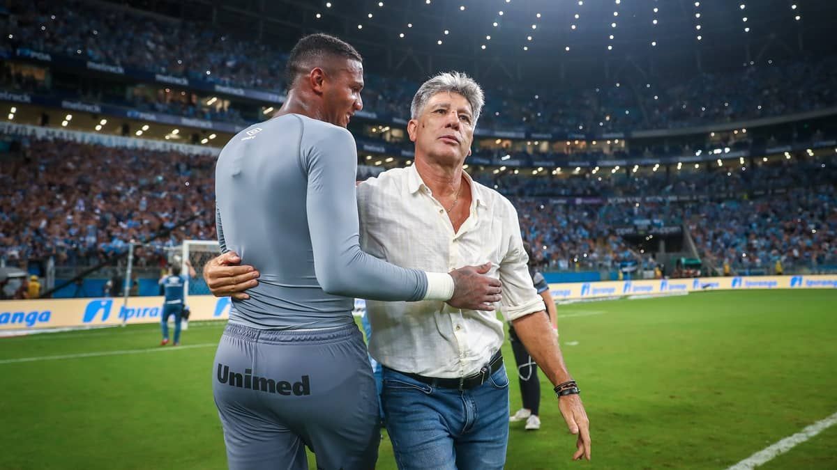 Motivos que afastaram Adriel do time: “Até o Suárez comunica o Grêmio”