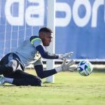 Goleiro Adriel, do Grêmio, publica pedido de desculpas nas redes sociais