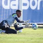 Grêmio coloca fim na polêmica com goleiro Adriel