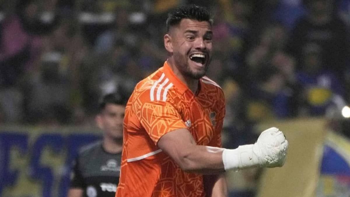 Goleiro do Boca Juniors alfineta gramado do Palmeiras: 'Sintético é para hóquei'