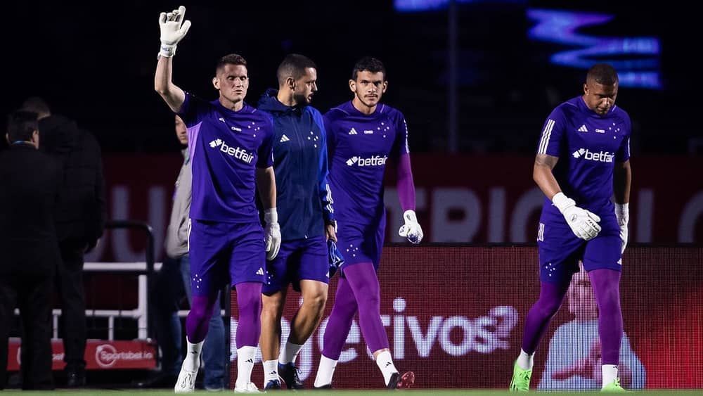 Cruzeiro perde dois jogadores para duelo contra o Inter pelo Brasileirão