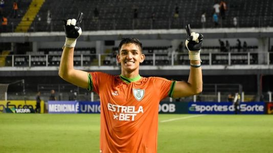 Goleiro Cássio foi um dos destaques do América na semifinal contra o Santos