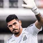 Santos: João Paulo aponta evolução, mas diz entender críticas