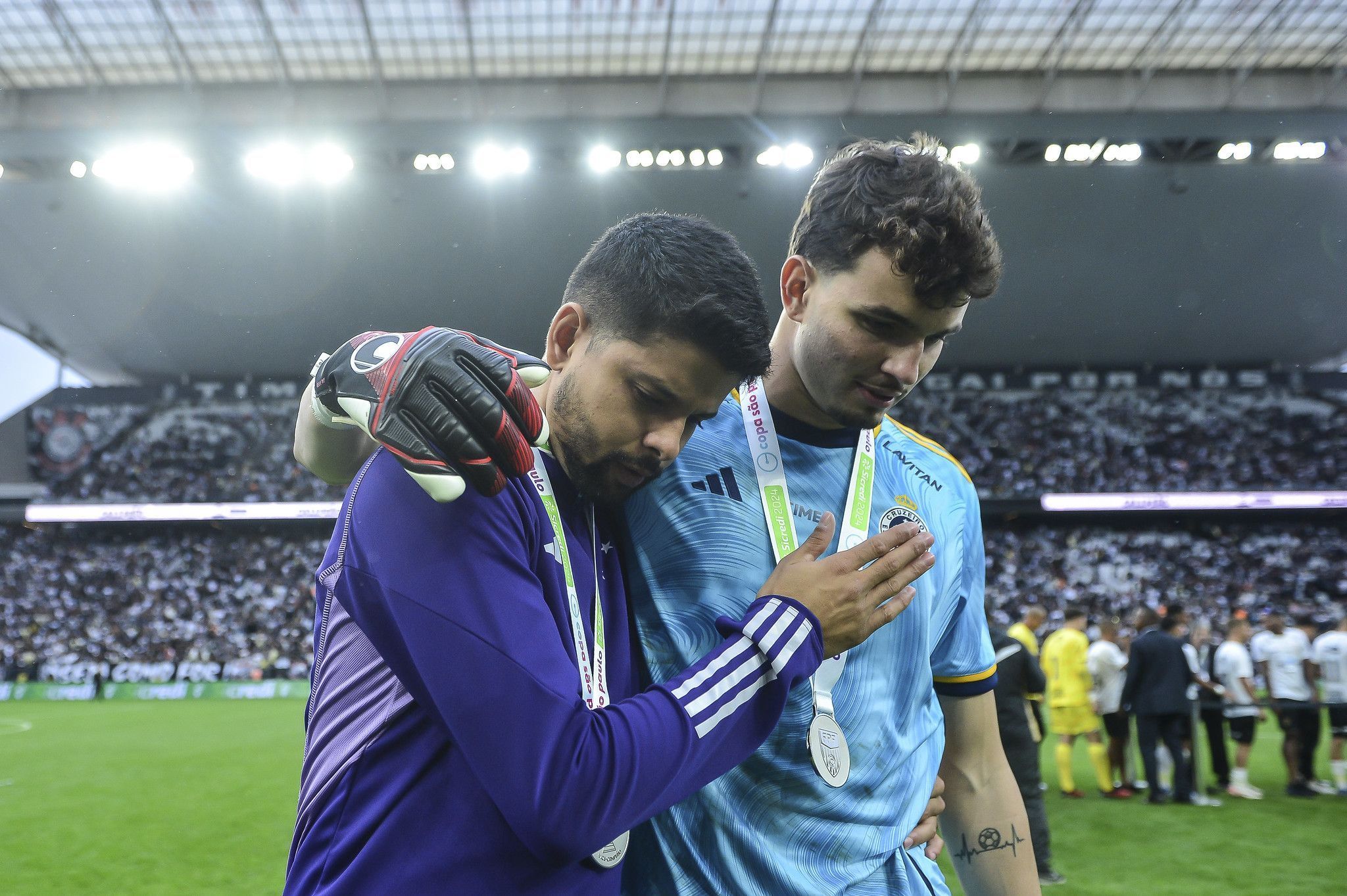 Goleiro do Cruzeiro é cotado para período de testes na Espanha