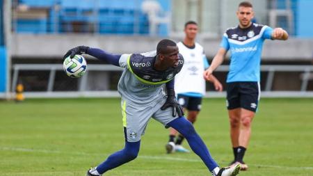 Goleiro recebe a segunda oportunidade como titular do Tricolor em 2023