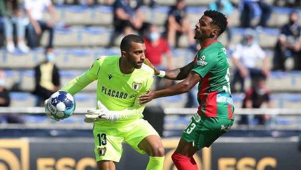 América encaminha contratação de goleiro ex-Cruzeiro com passagem pela Europa