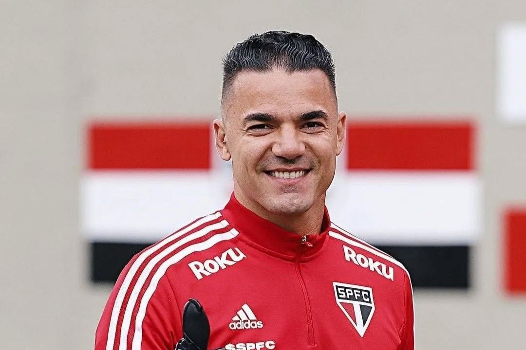 Santa Cruz anuncia contratação do goleiro Felipe Alves, ex-São Paulo e Fluminense
