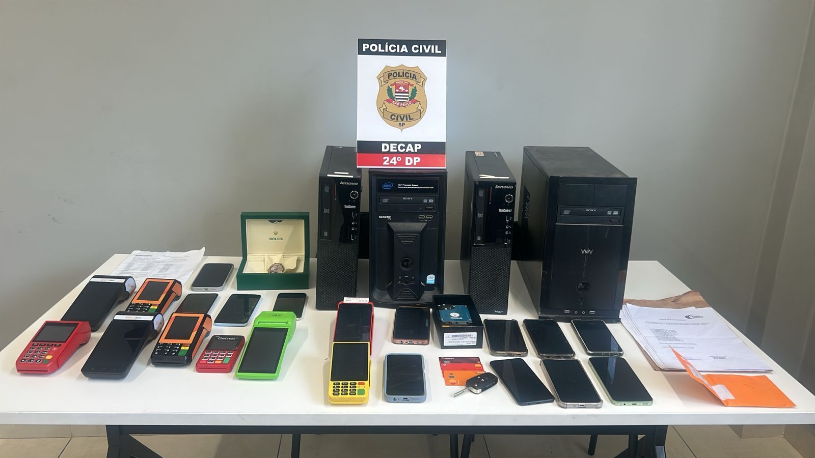 Idosa sofre golpe de mais de R$ 750 mil de quadrilha em SP; três são presos