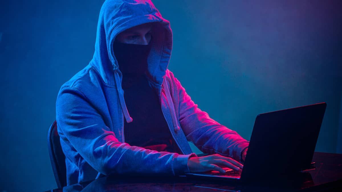 Brasil é líder em golpes de phishing pelo WhatsApp; veja como evitar 