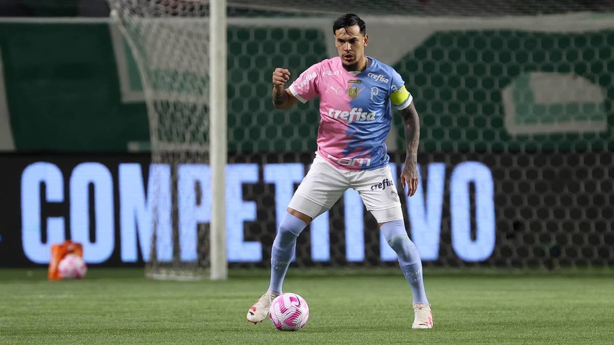 Gómez diz que elenco do Palmeiras 'precisa ser homem' para sair de crise