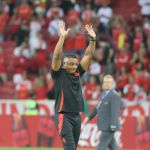 Roger Machado confirma que vai renovar com o Inter: 'Está no forno'