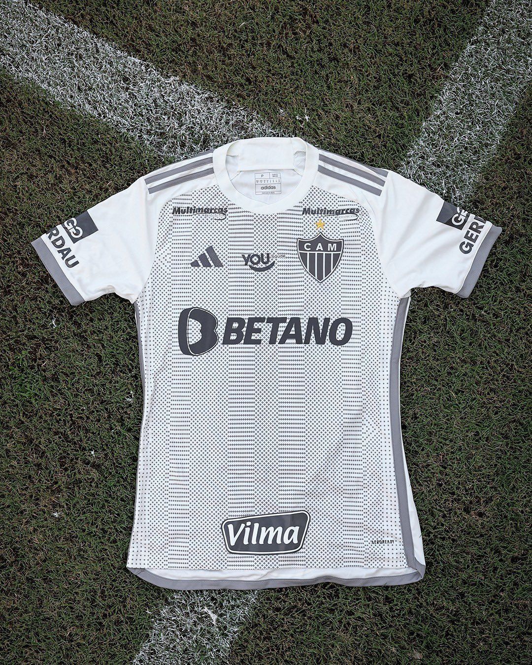 Atlético divulga imagens da nova camisa lançada pela Adidas; veja fotos