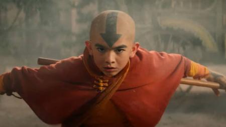 Gordon Cormier no papel de Aang, protagonista de 'Avatar: O Último Mestre do Ar'