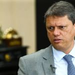 Tarcísio estabelece salário mínimo de R$ 1.550 em SP; valor supera o piso nacional 
