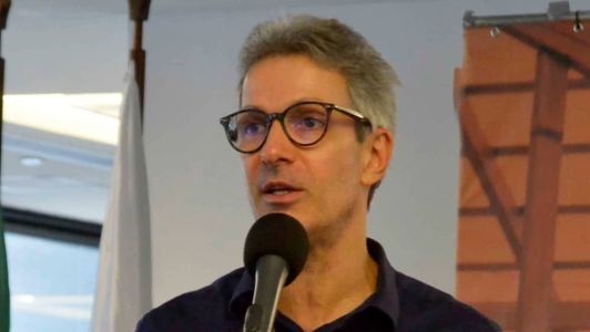 Governador Romeu Zema anunciou nas redes o pagamento do 13º salário para servidores mineiros