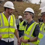 Zema visita fábrica em Sabará e defende a produção de energia limpa