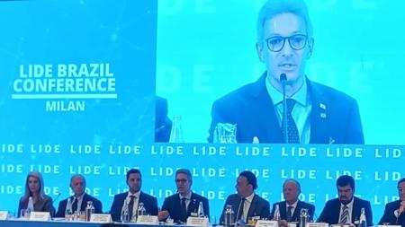 Governador Romeu Zema falou sobre os processos de privatização das empresas Cemig e Copasa durante encontro com investidores na Itália