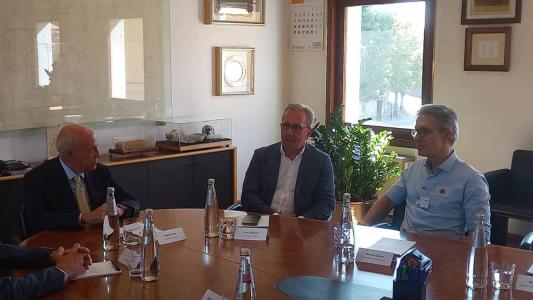Governador Romeu Zema comemora ampliação da fábrica da Fassa Bortolo, na Grande BH