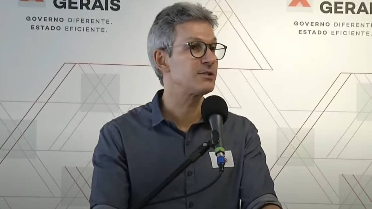 Zema lança nova regulamentação do ICMS e diz que Brasil se tornou o 'país da papelada' 