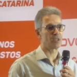 Em evento do Partido Novo em Santa Catarina, Zema diz que não pretende deixar sigla