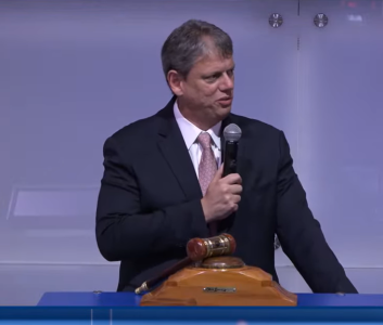 Governador de SP participa do primeiro leilão de 2025