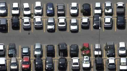 Governo busca alternativa para reduzir preço dos carros populares
