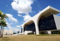 Tensão em projetos de recomposição do funcionalismo mineiro