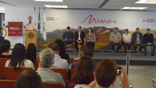 Governo de Minas lançou programa que prevê distribuição gratuita de leite em cidades mineiras