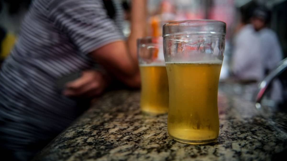 Na CCJ da Assembleia, relator defende aval a projeto de Zema que retoma ICMS sobre cerveja e cigarros