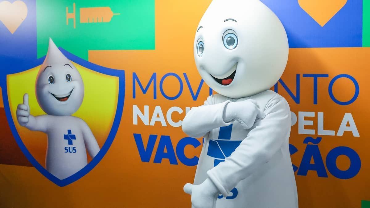 PBH vai escalonar vacina contra covid e culpa Governo de Minas por repasse insuficiente de doses