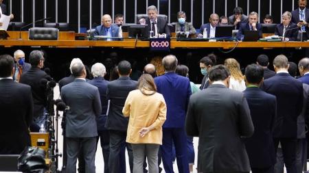 Governo liberou valor recorde de emendas parlamentares na véspera de votação da reforma tributária
