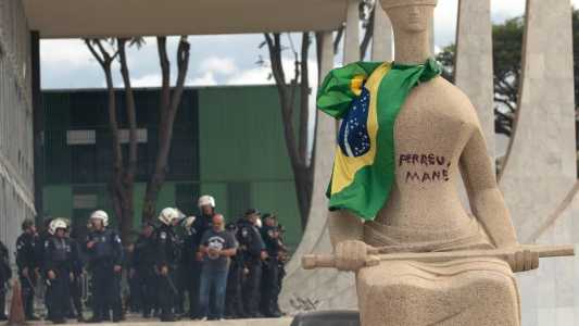 Governo Lula e PGR vão tentar barrar lei que cria do Dia do Patriota em Porto Alegre