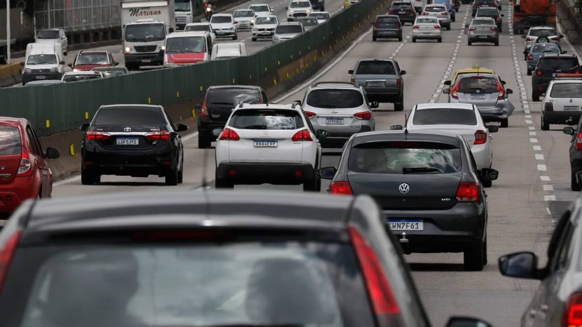 Governo prorroga por 15 dias prazo para compra de carros com desconto