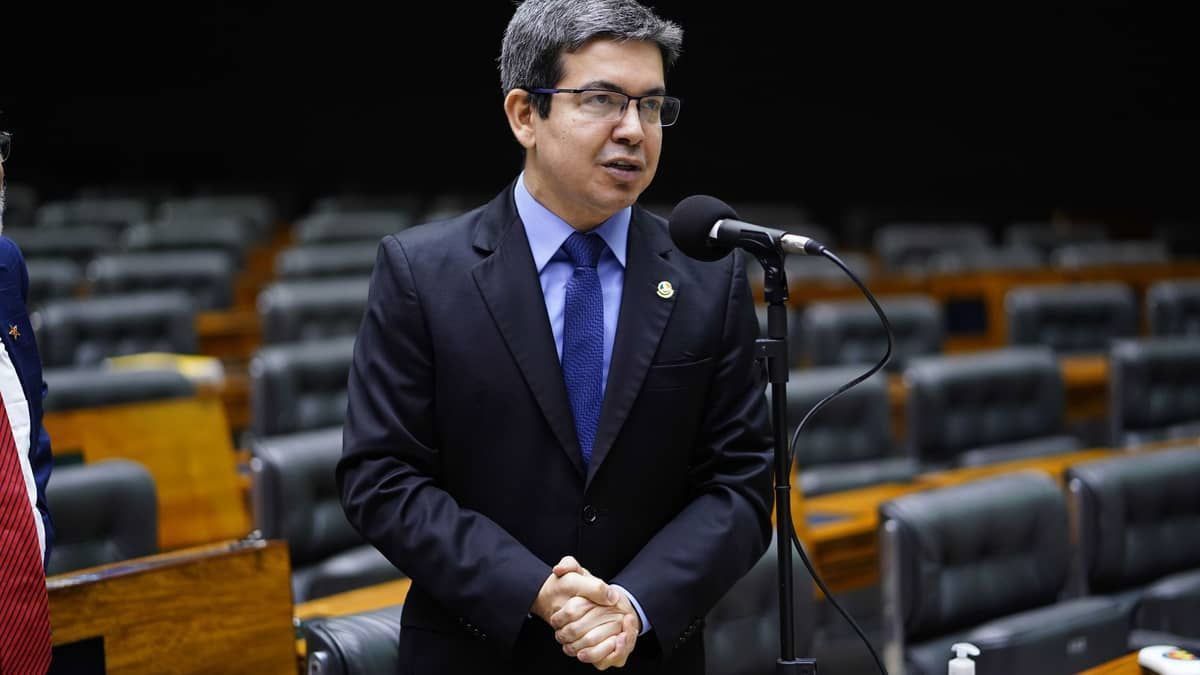 Governo tenta ganhar tempo com projeto do saneamento no Senado, que passará por comissões