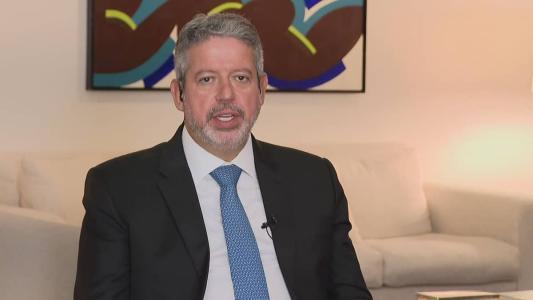 Governo vai ter participação mais efetiva para construção de base, diz Lira à CNN após café com Lula.