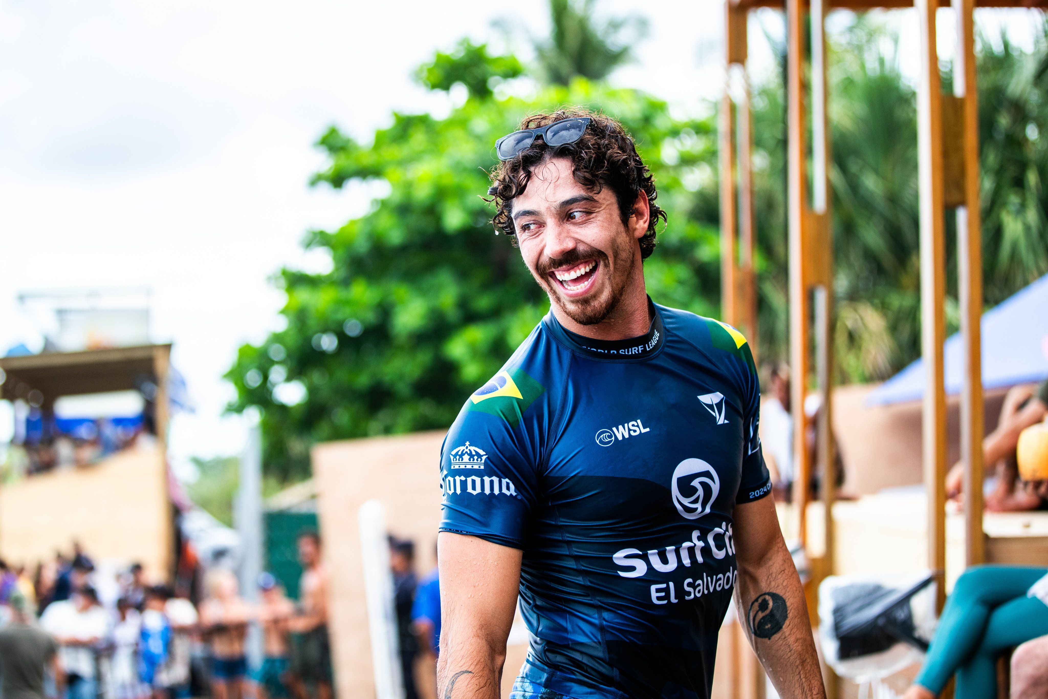 Yago Dora é vice em etapa de El Salvador e sobe no ranking da WSL