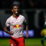Com um a menos, Bragantino vence Juventude em casa pelo Brasileirão