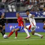 Com Vargas, do Atlético, Chile se prepara para enfrentar o Brasil pelas Eliminatórias