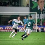 Goiás empata com Coritiba pela Série B em jogo com polêmica de arbitragem