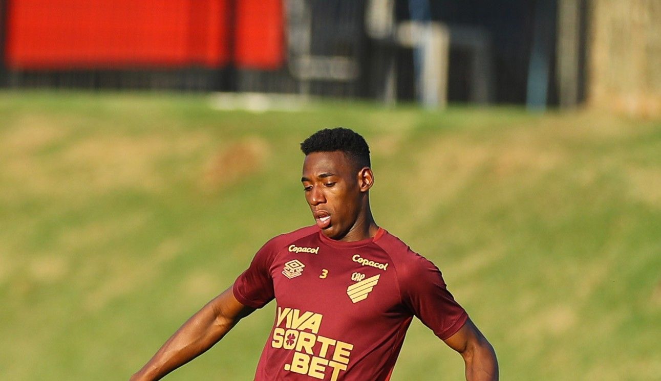 Escalação do Athletico-PR: veja as quatro mudanças para encarar a Chapecoense
