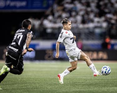 Soteldo foi uma das principais armas ofensivas do Santos contra o Ceará