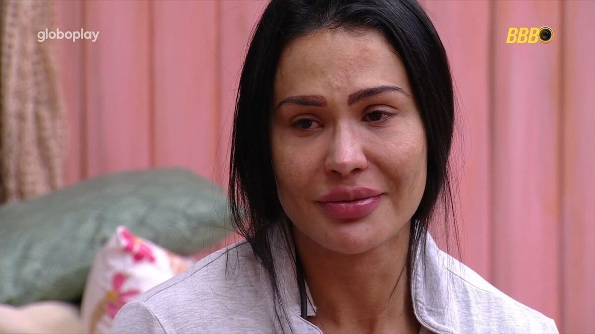 Gracyanne Barbosa ameaça desistir do BBB 25 e fãs lamentam: 'Estou com dó'