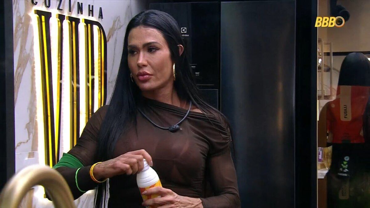 No BBB 25, Gracyanne Barbosa reclama de fome e faz plano com Thamiris para reverter situação